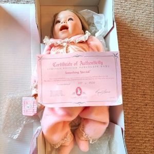 Vintage Lee Middleton Something Special Porcelain Doll